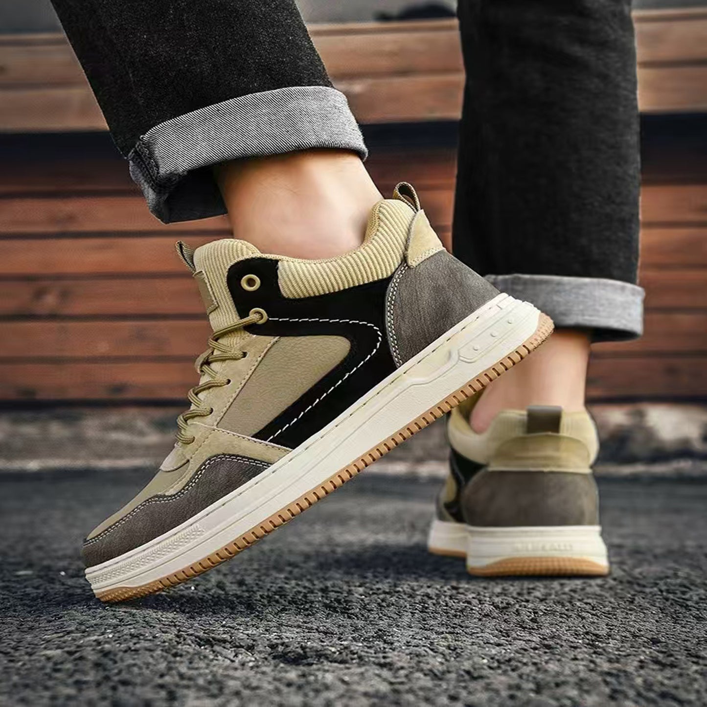 Men's Skateboarding Shoes Sneakers Leather Low-top Lace Up Flats for Male Retro Handmade Casual